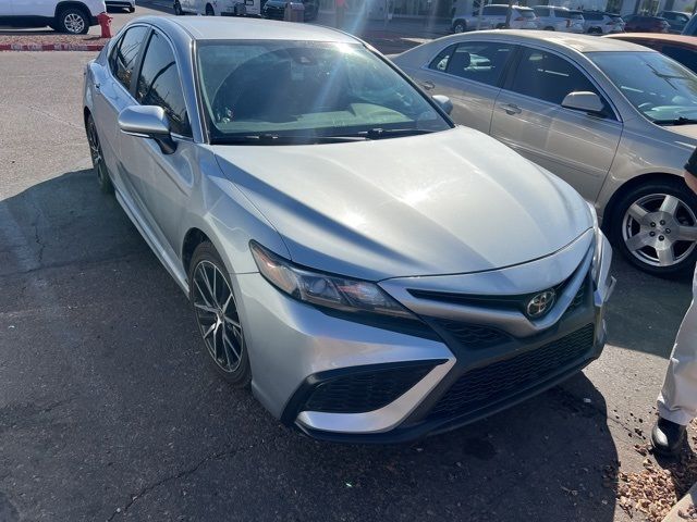 2022 Toyota Camry SE