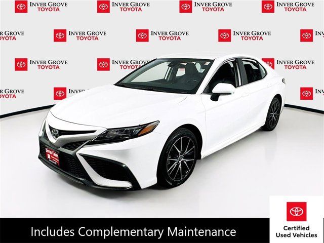 2022 Toyota Camry SE