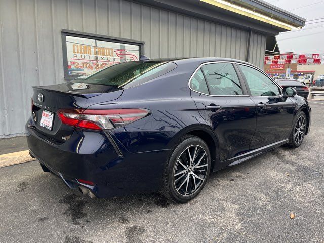 2022 Toyota Camry SE