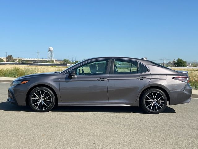 2022 Toyota Camry 