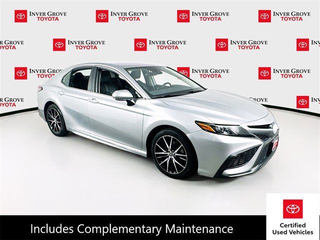 2022 Toyota Camry SE