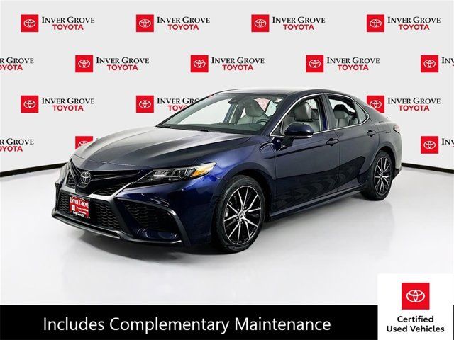 2022 Toyota Camry SE