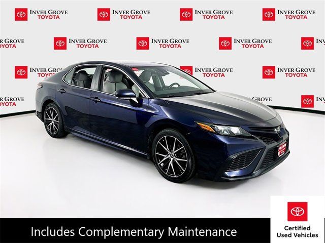 2022 Toyota Camry SE