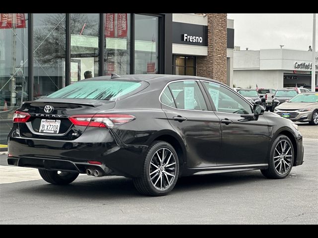 2022 Toyota Camry SE