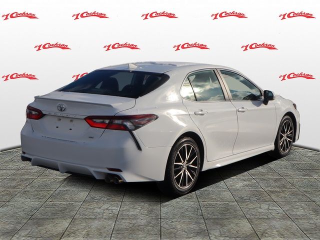 2022 Toyota Camry SE