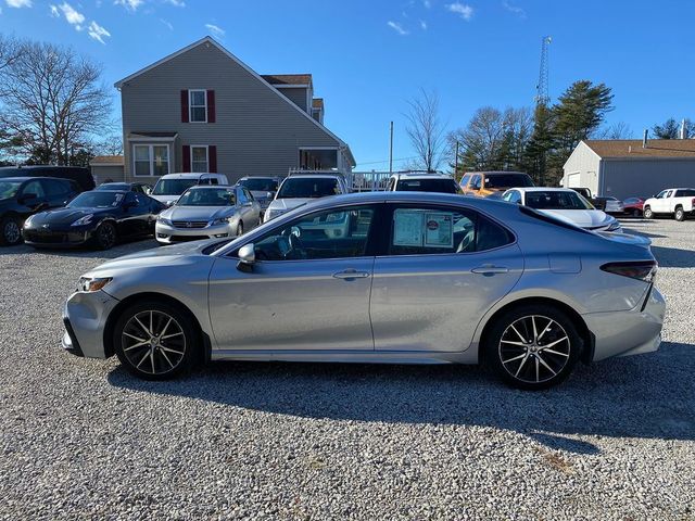 2022 Toyota Camry SE