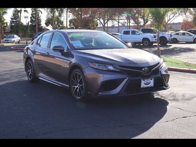 2022 Toyota Camry SE