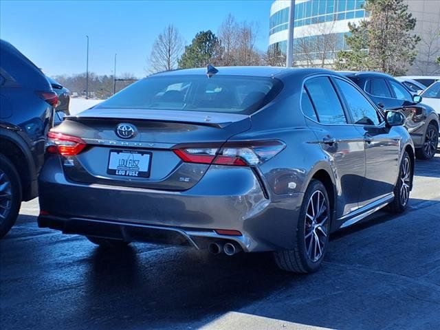 2022 Toyota Camry SE