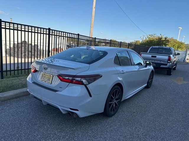 2022 Toyota Camry SE