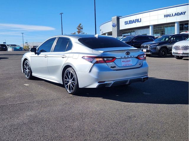 2022 Toyota Camry SE