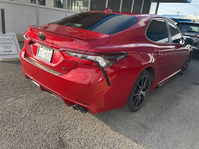 2022 Toyota Camry SE