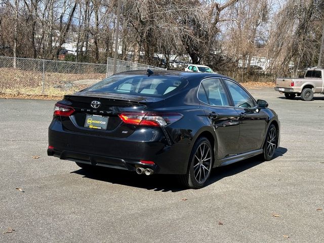 2022 Toyota Camry SE