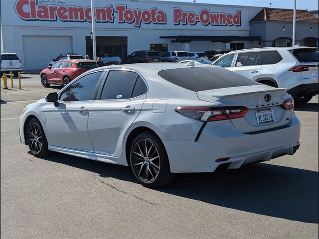 2022 Toyota Camry SE