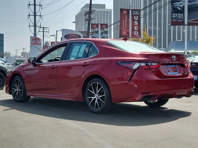 2022 Toyota Camry SE