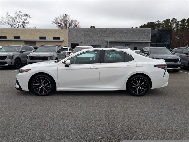 2022 Toyota Camry SE Nightshade