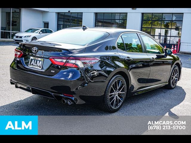 2022 Toyota Camry SE