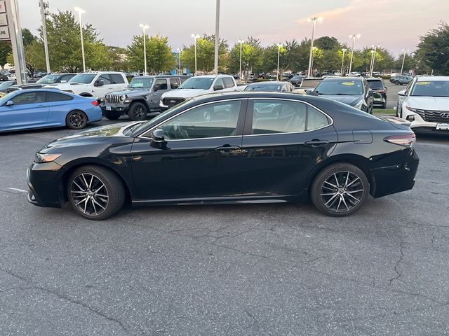 2022 Toyota Camry SE