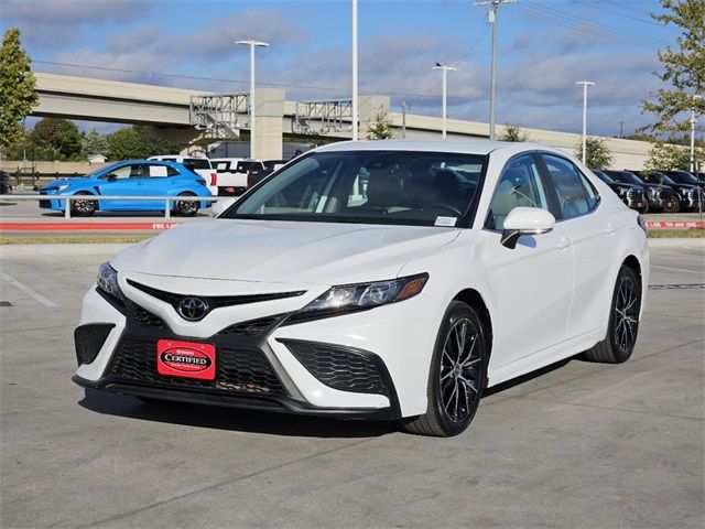 2022 Toyota Camry SE