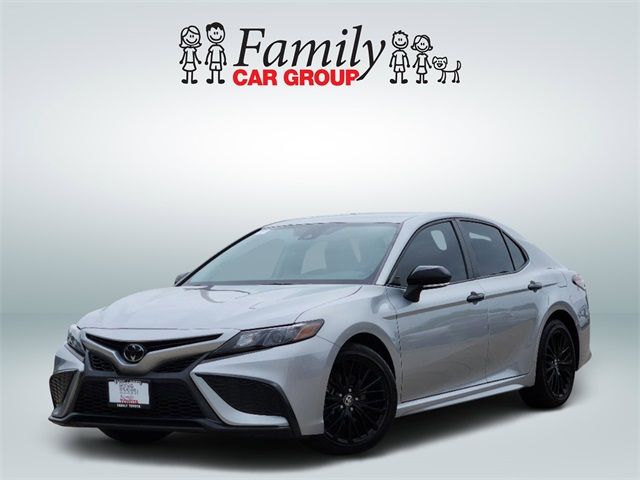 2022 Toyota Camry SE Nightshade