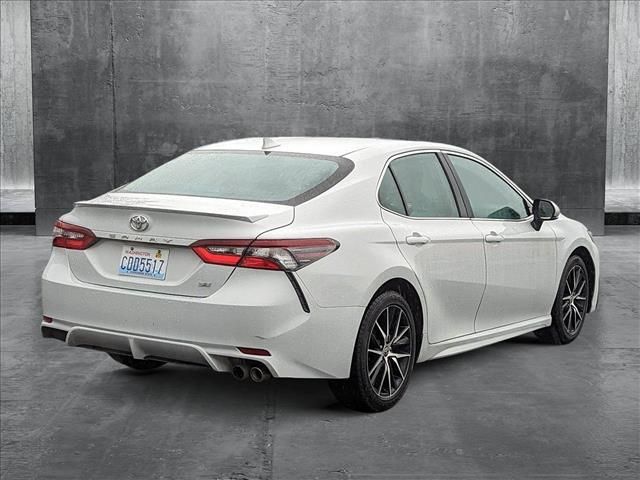 2022 Toyota Camry SE