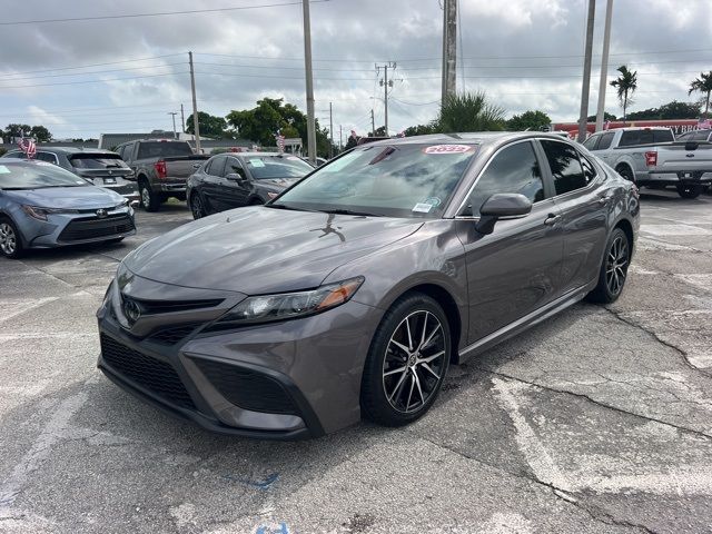 2022 Toyota Camry SE