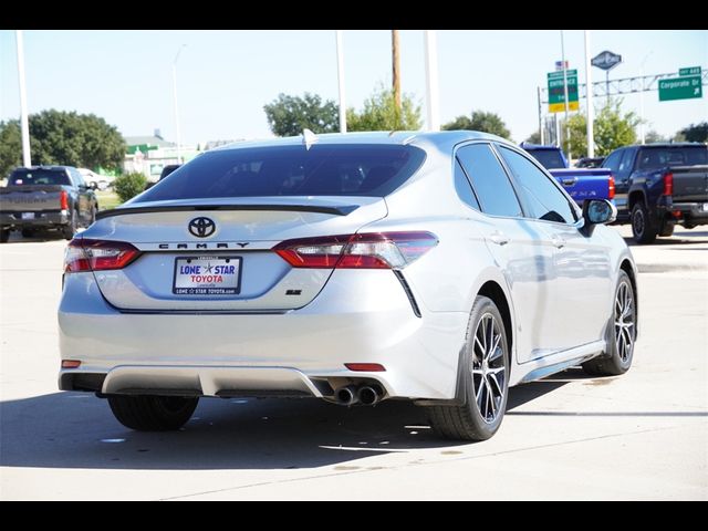 2022 Toyota Camry SE