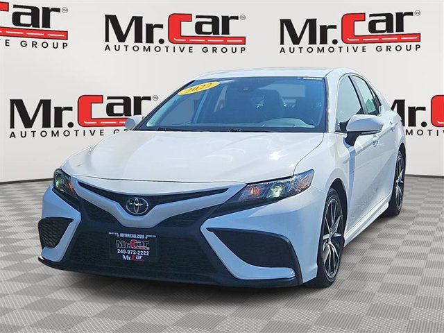 2022 Toyota Camry SE