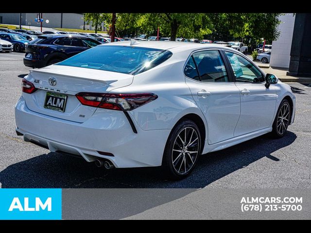 2022 Toyota Camry SE