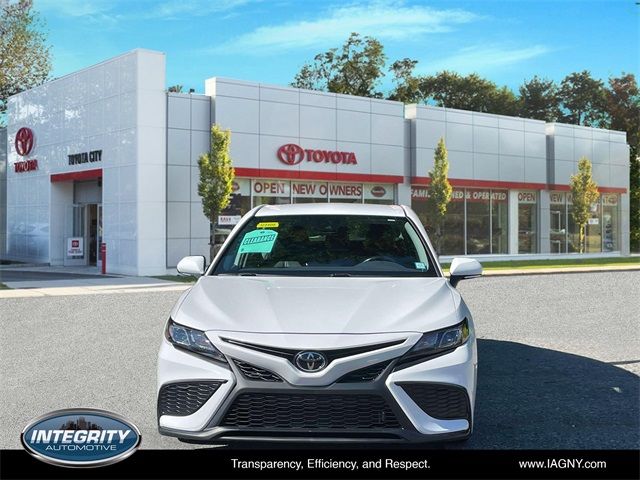 2022 Toyota Camry 