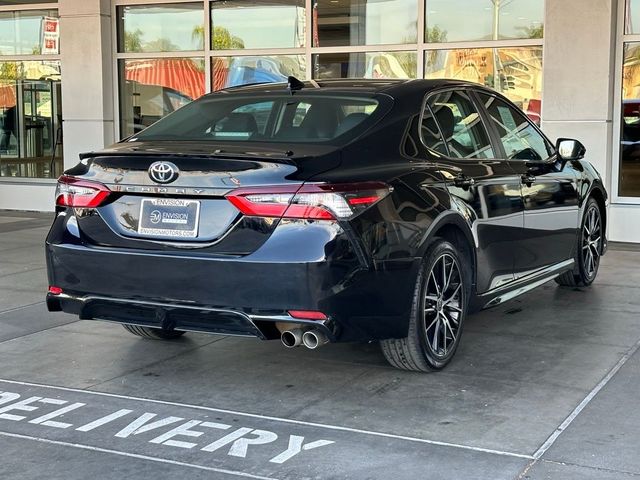 2022 Toyota Camry SE