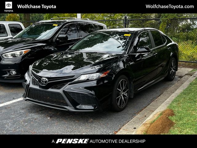 2022 Toyota Camry SE