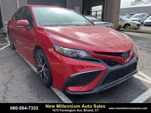 2022 Toyota Camry SE