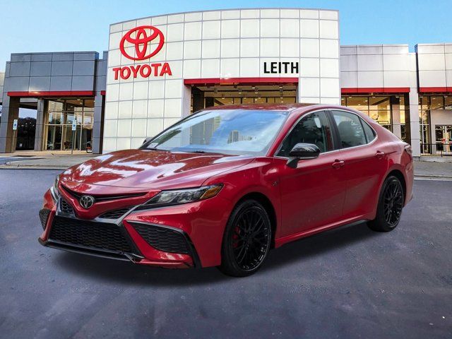 2022 Toyota Camry SE