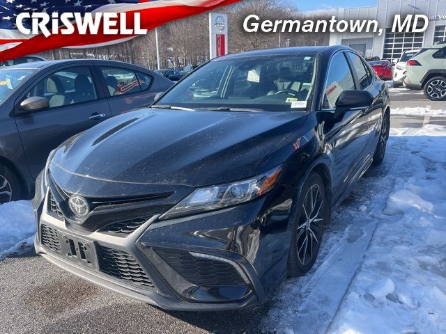 2022 Toyota Camry SE