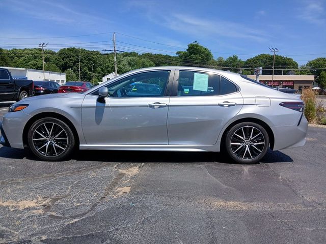 2022 Toyota Camry SE