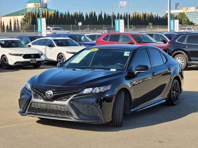 2022 Toyota Camry SE