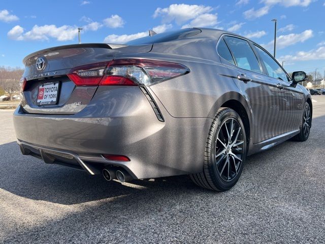 2022 Toyota Camry SE