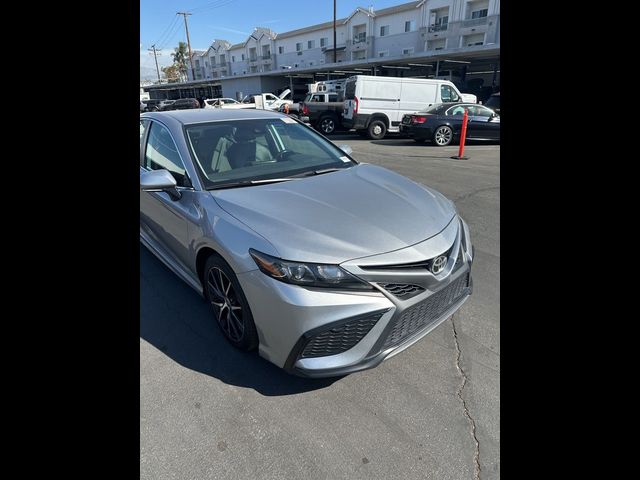 2022 Toyota Camry SE