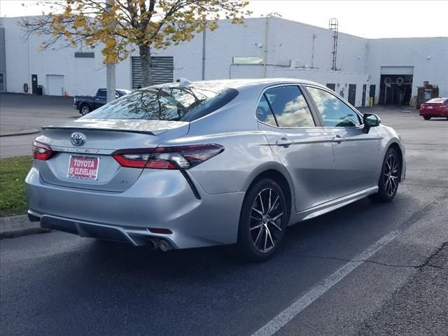 2022 Toyota Camry SE