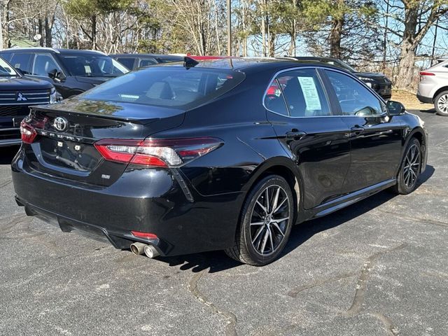 2022 Toyota Camry SE