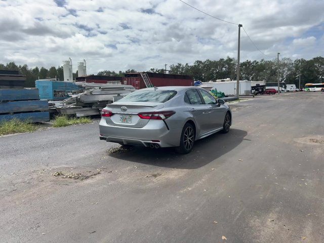 2022 Toyota Camry SE