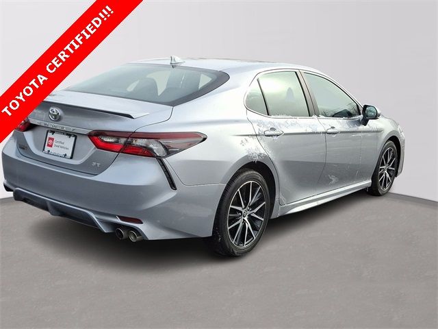 2022 Toyota Camry SE