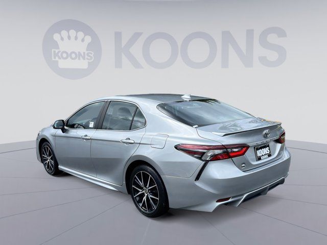 2022 Toyota Camry SE