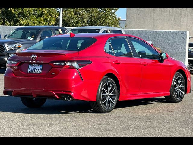 2022 Toyota Camry SE