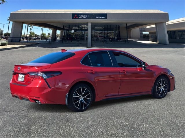 2022 Toyota Camry SE