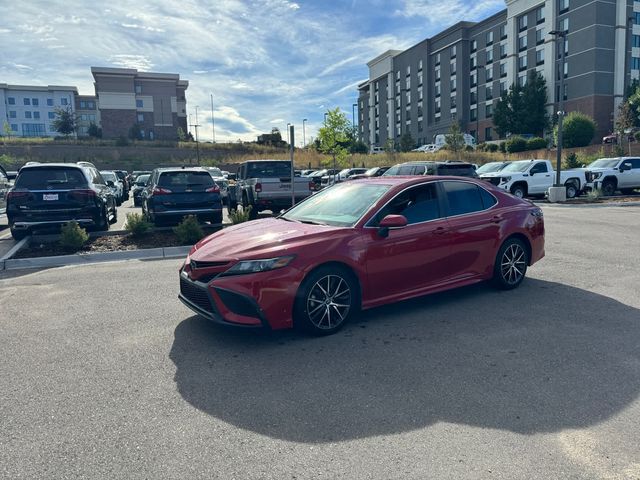 2022 Toyota Camry SE