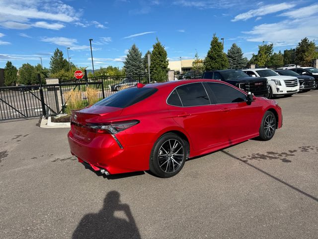 2022 Toyota Camry SE