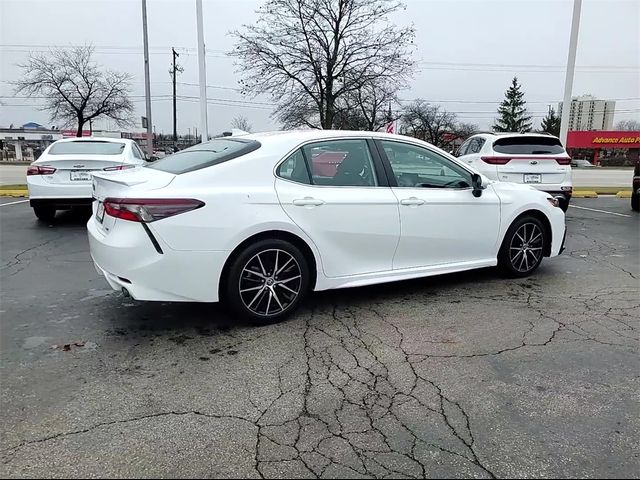 2022 Toyota Camry SE