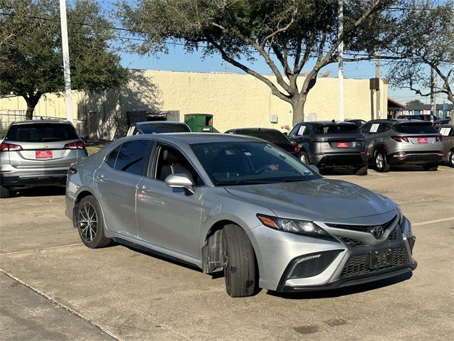 2022 Toyota Camry SE