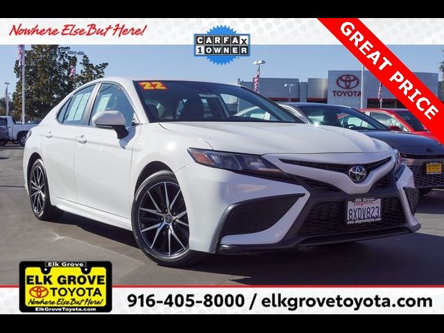 2022 Toyota Camry SE